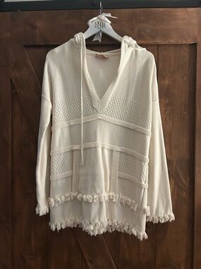 Tory Burch Cream Knit Pullover with Logo Tag